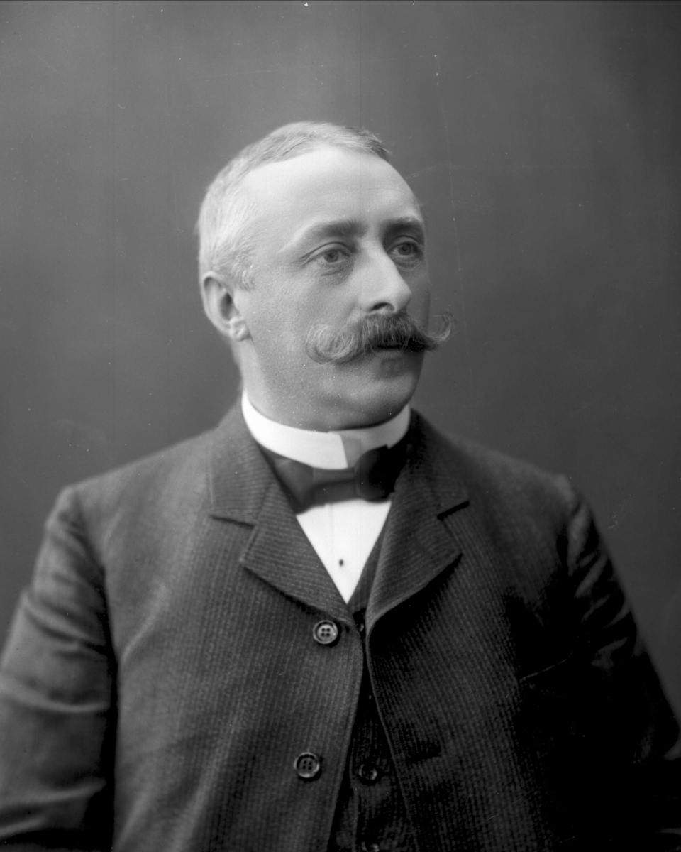 Portrett, Paul Victor Bülow-Hansen. Overlege på Sophies Minde.