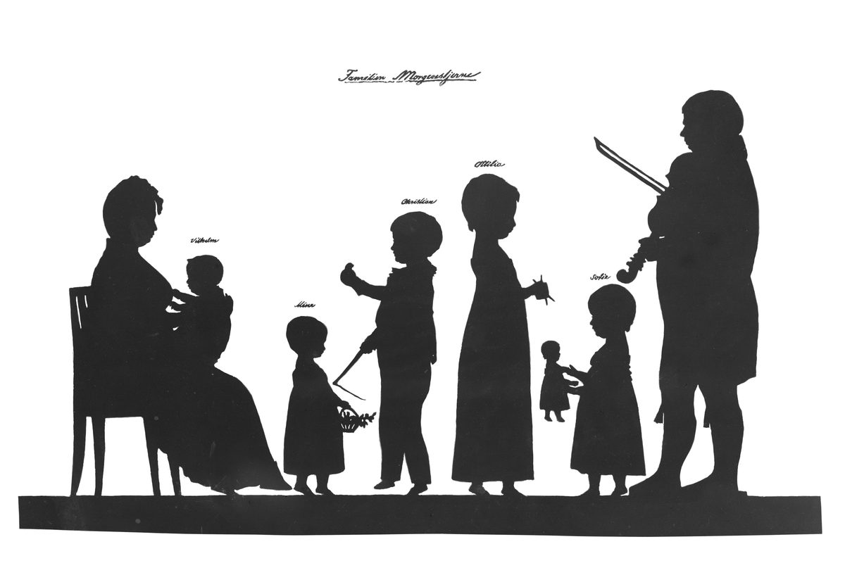 Avfotografert silhuett. Familien Morgenstjerne.
Daværende overprokurator, senere sjøkrigsprokurør, høyesterettsadvokat, regjeringsadvokat og fra 1820 sorenskriver i Bamble Bredo Henrik von Munthe af Morgenstierne (1774-1835), hans hustru Cathrine Elisabeth Fries (1781-1840) samt de fem eldste av de barn, som vokste opp: Christine Ottilia Pauline (1804-86), Christian Fredrik Jacob (1806-86), Sophie Elisabeth (1808-92), Helene Wilhelmine Johanne (1810-58) og Julie Augusta Georgine (1812-85). Silhuettene er klippet av Franz Liborius Schmitz (ca. 1762-1827).