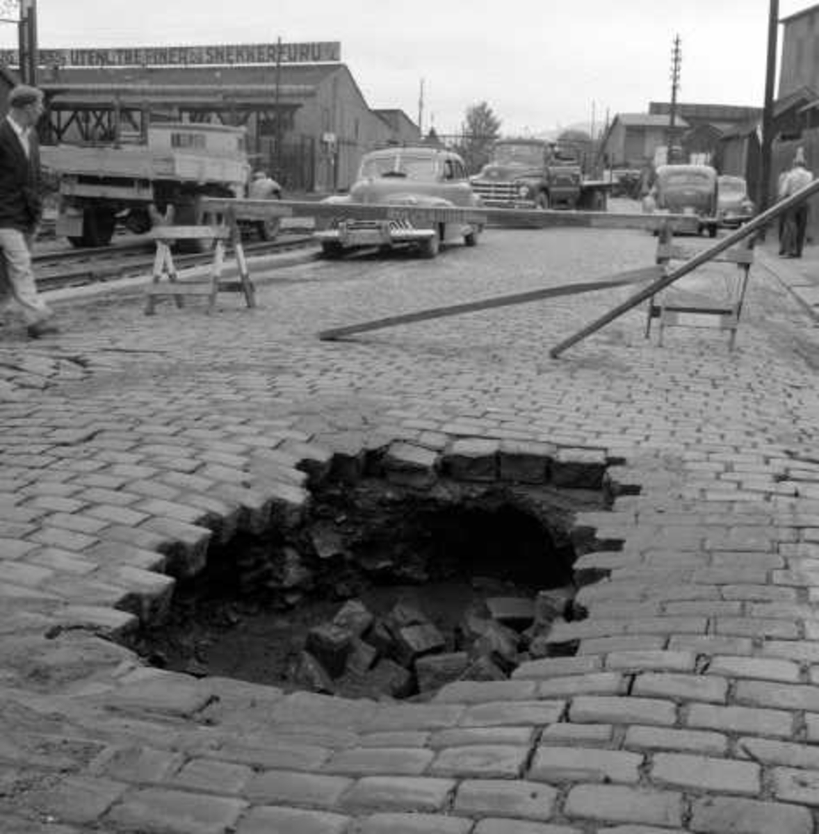 Oppgraving av vannledning, Filipstad, Oslo 1956.