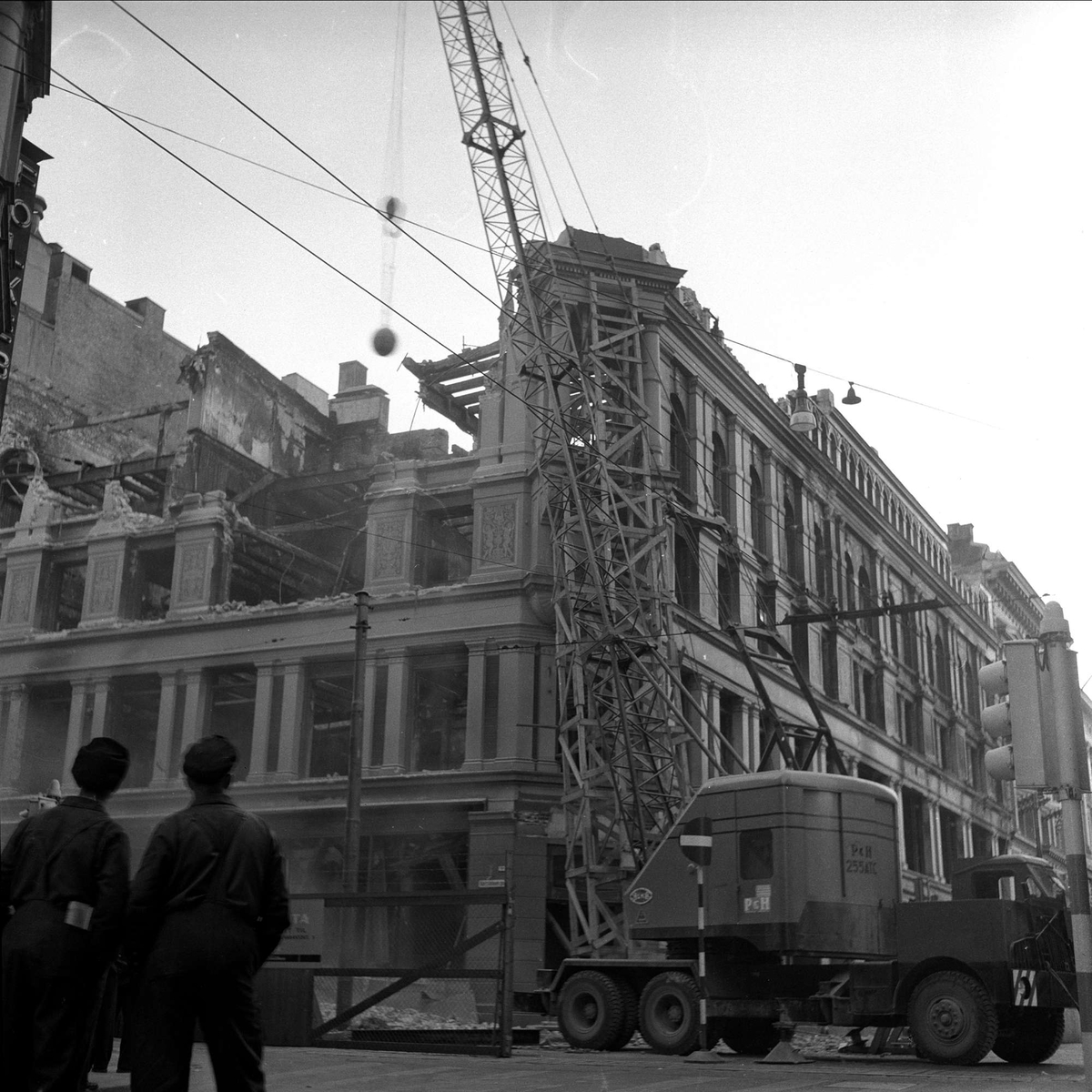 Rivning av Robshamgården, Oslo, 13.05.1959.