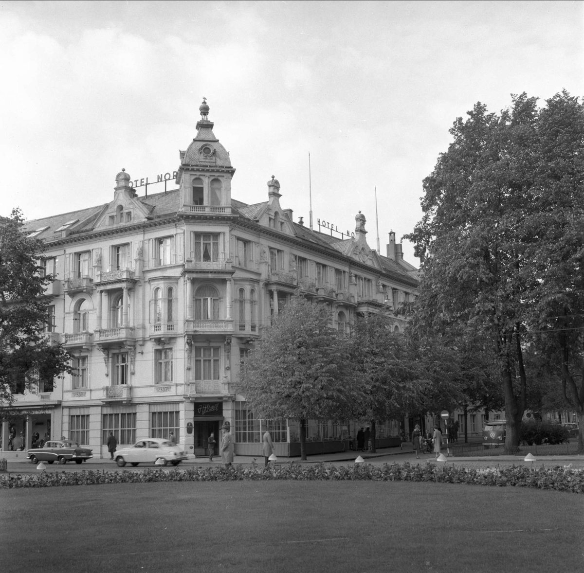 Hotel Norge, hotellbygningen, Bergen,  september 1961.