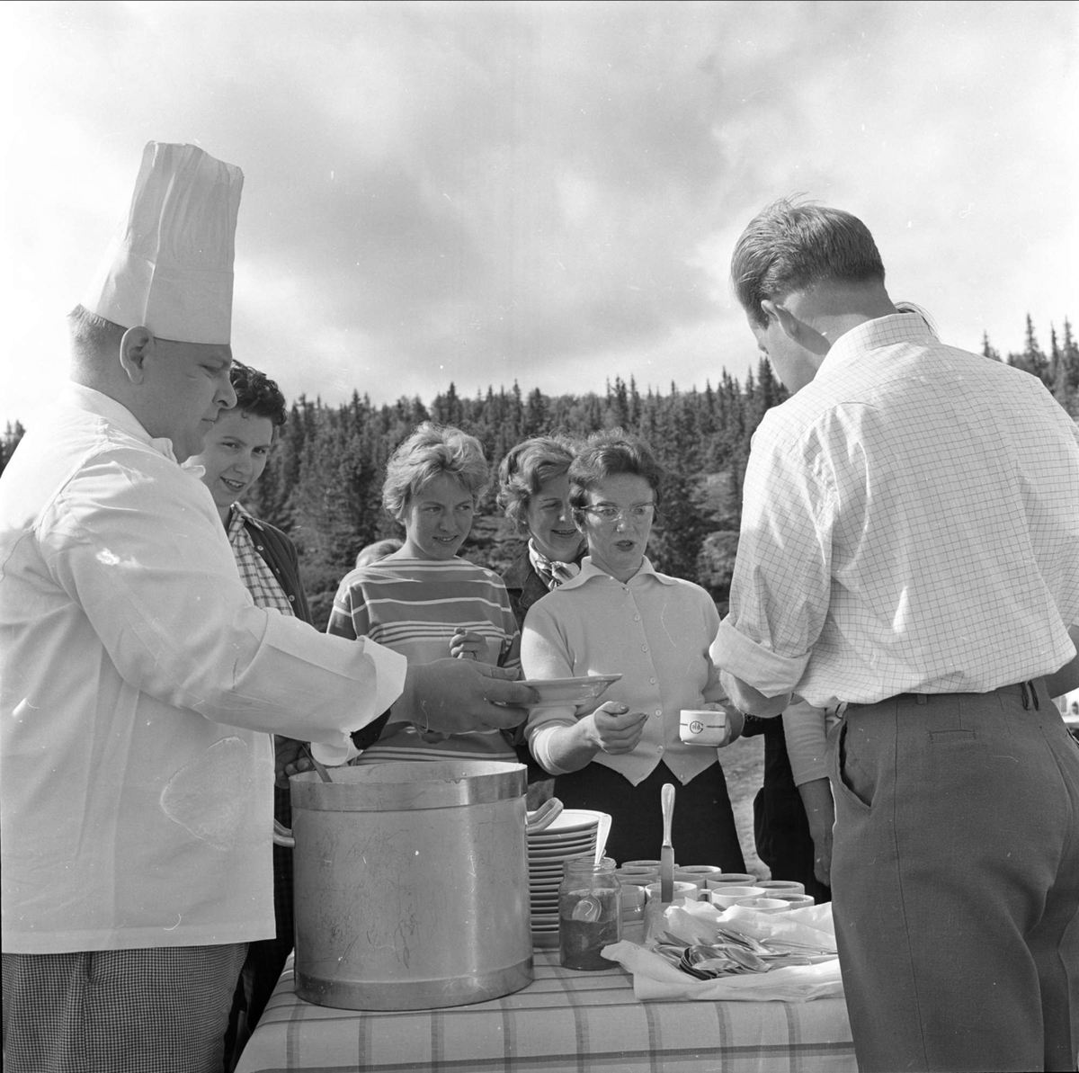 Golå Høyfjellshotell, seterdrift, turister i fjellet, Sør-Fron 23.08.1961