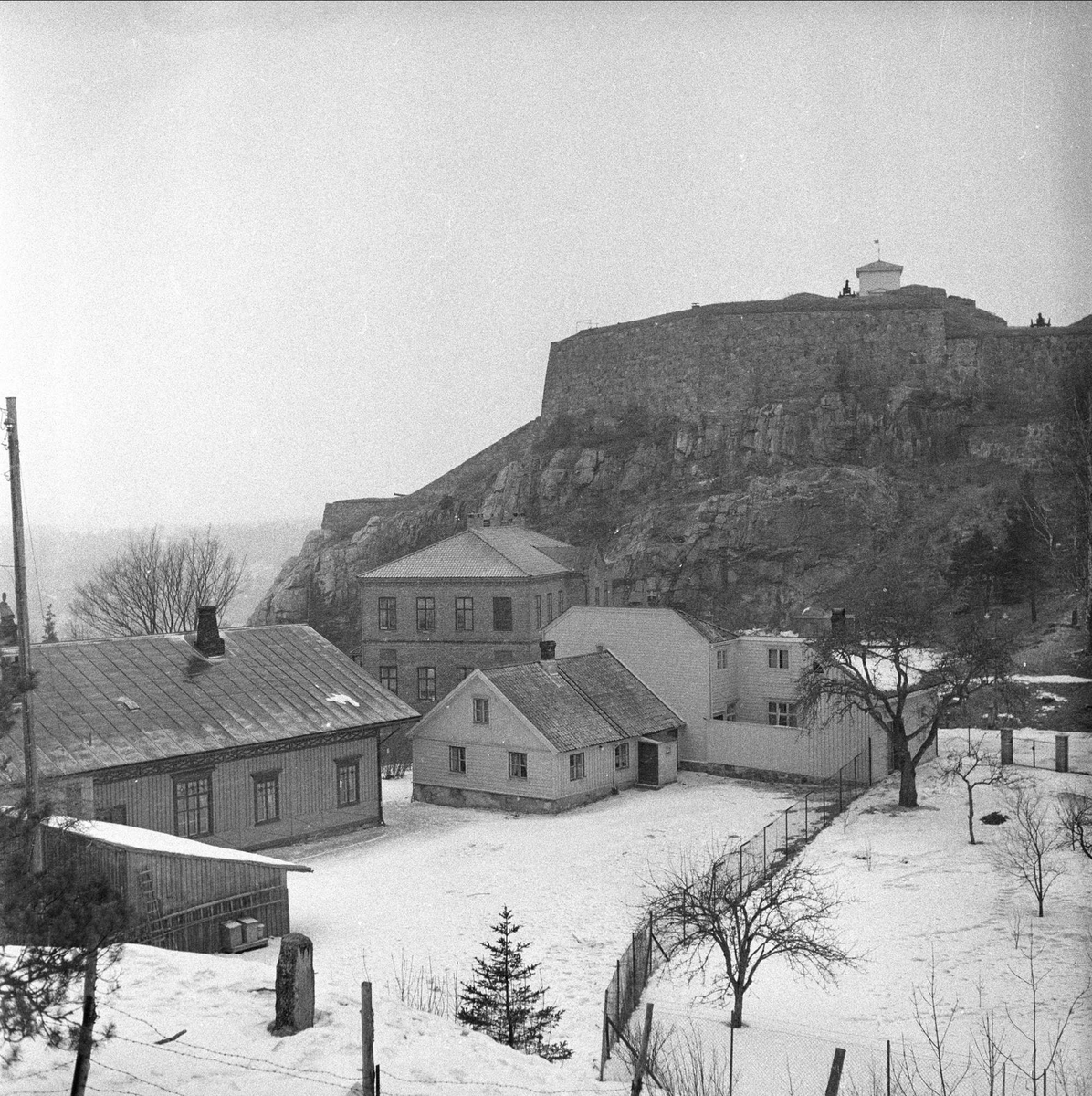 Fredriksten Festning, bygninger, murer, Halden, 17.03.1956.