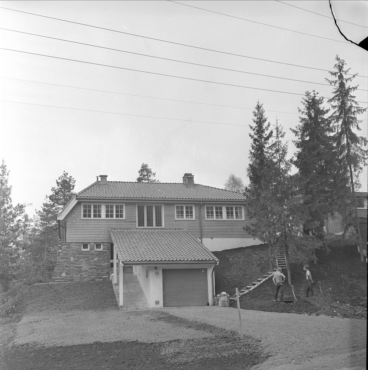 Jongskollen, Bærum, Akershus, 15.08.1963. Bolig med garasje.