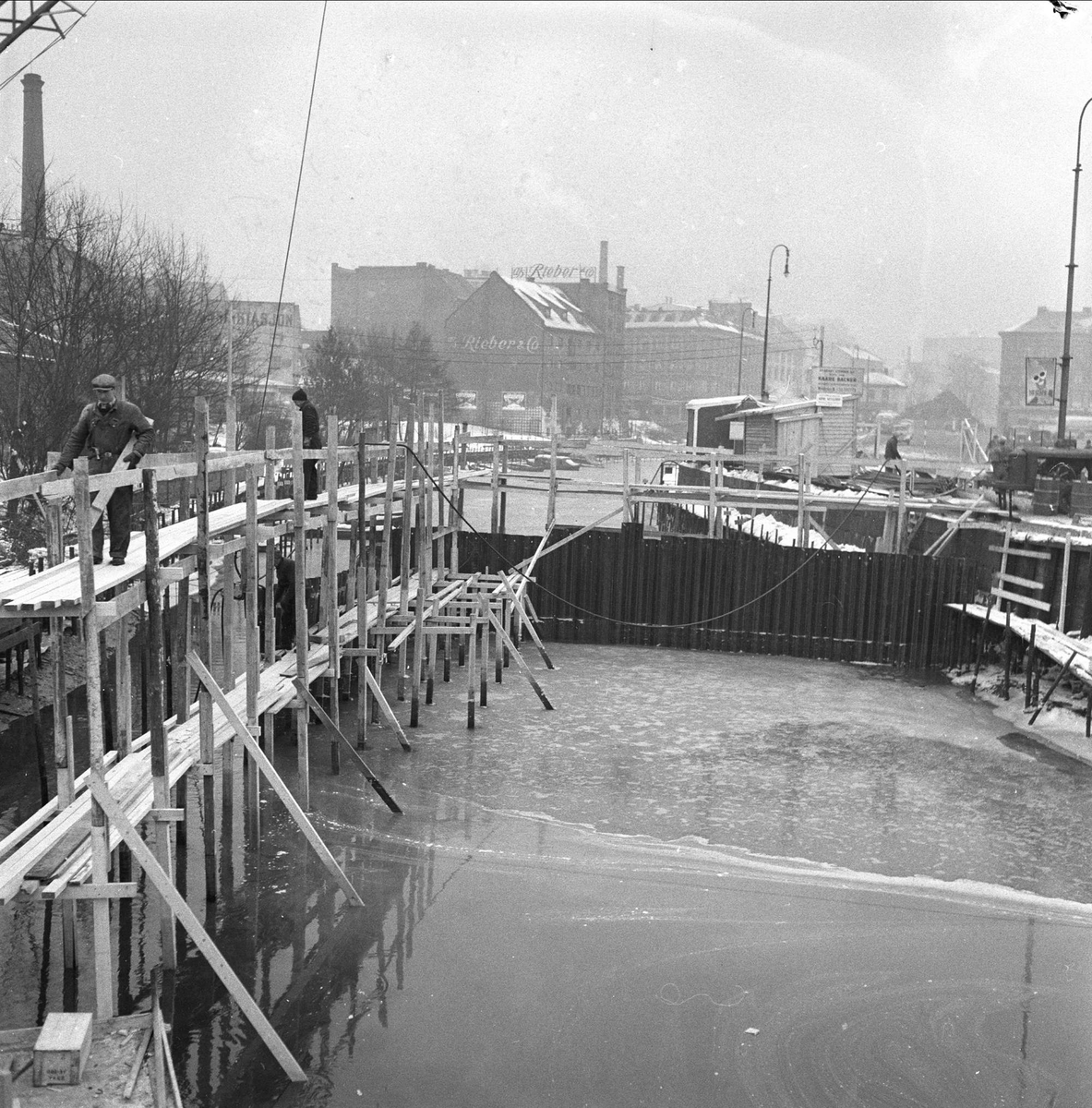 Schweigaards bru, Oslo, 23.02.1956. Anleggsarbeid.