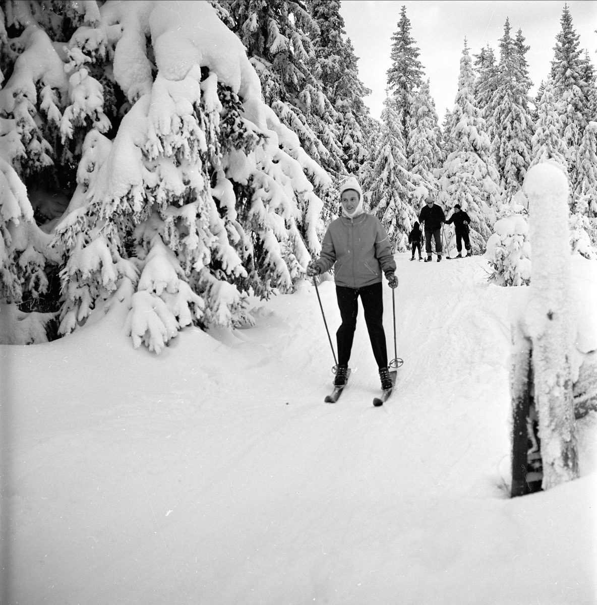 Lillehammer, Oppland, 27.01.1962. Reportasje fra Lande hotell. Skiløper.