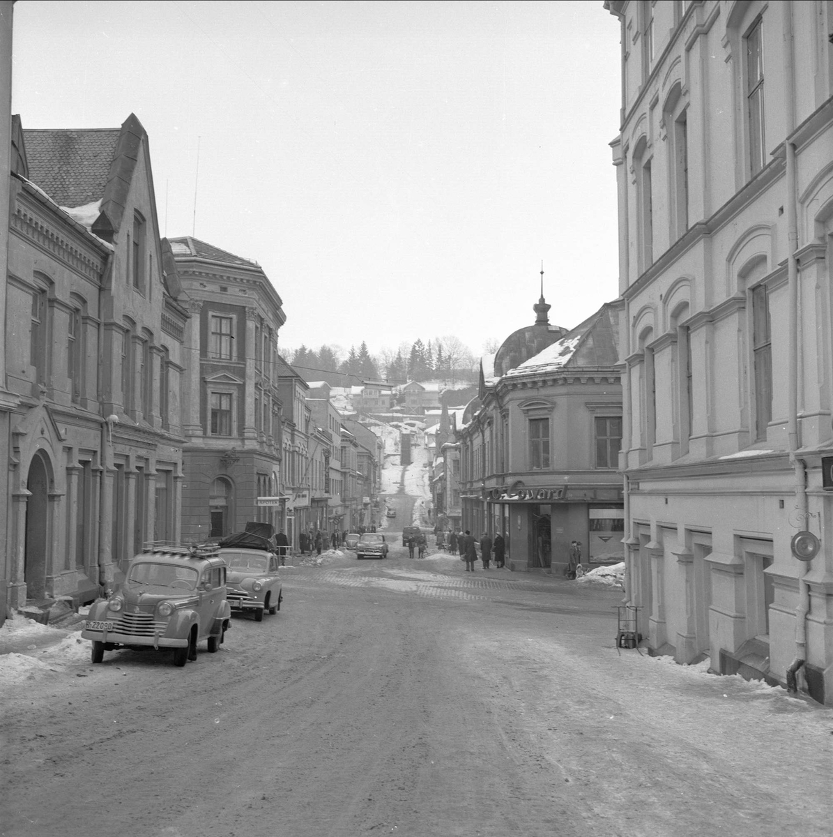 Skien, Telemark, mars 1958. Byjubileum. Bybilde.