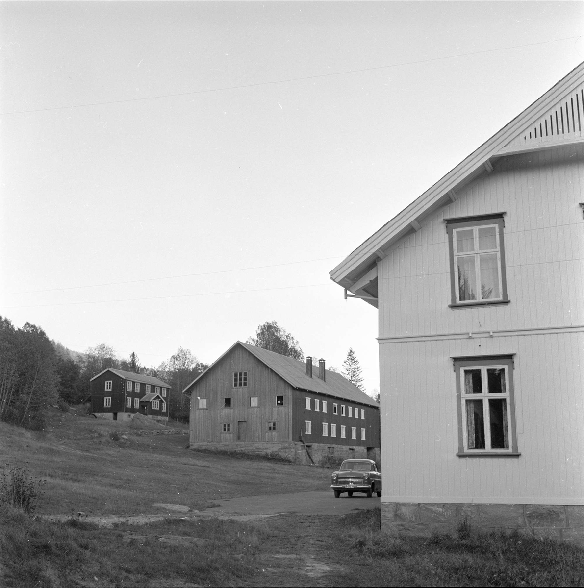 Tinn prestegård, Tinn, Telemark, 28.09.1959. Bygninger.