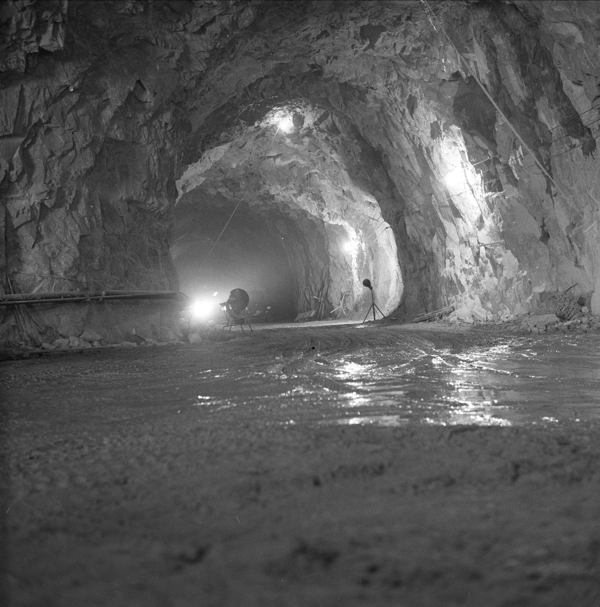 Tokke, Telemark. Tokkeanlegget. Tunnel.