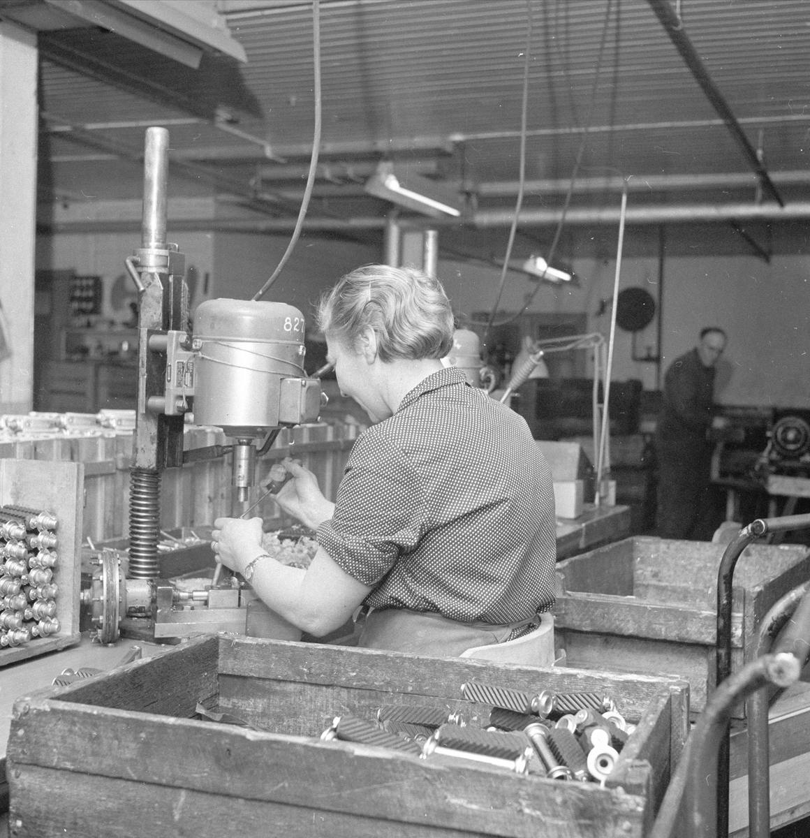 Sandnes, 01.04.1957, DBS sykkelfabrikk, produksjon, fabrikkhaller.