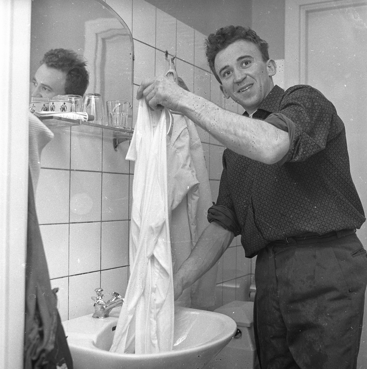 Alf (Alv) Storelvmo fra Mo Skilag avbildet i Falun februar1963 i forbindelse med Svenska Skidspelen.