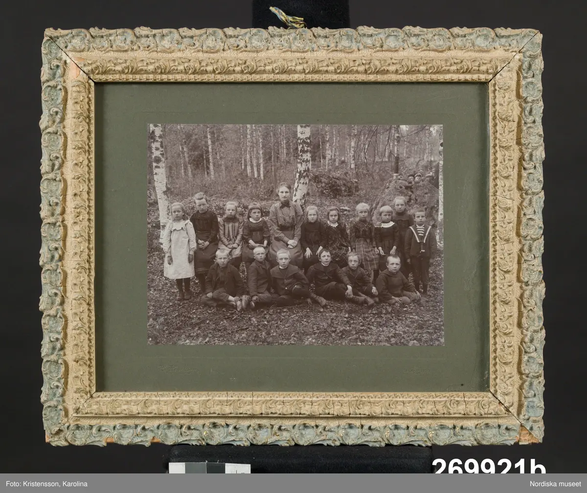 Gruppfotografi, Seminariet i Strängnäs 1901 a)
Gruppfotografi, Dunge skola, Skinnskatteberg b)