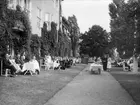 Kaffepaus utanför Sachsa Barnsjukhuset sommaren 1934. Nordiska Kompaniet.