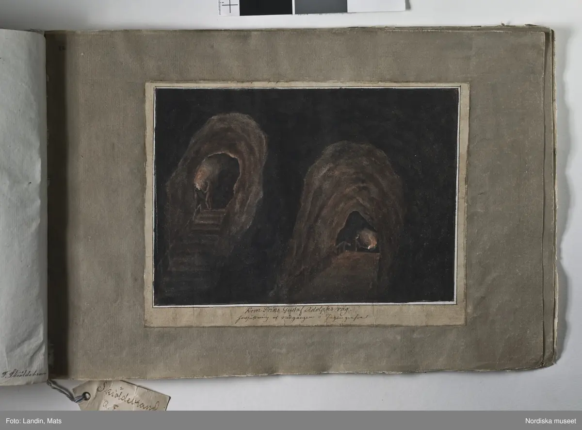 Album med titeln "Resan till Dalarna 1794". Akvareller utförda av greve Anders Fredrik Skjöldebrand (1757-1834) Falu koppargruva