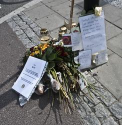 Cykelolycka. Åminnelse minnesplats över en förolyckad cyklis