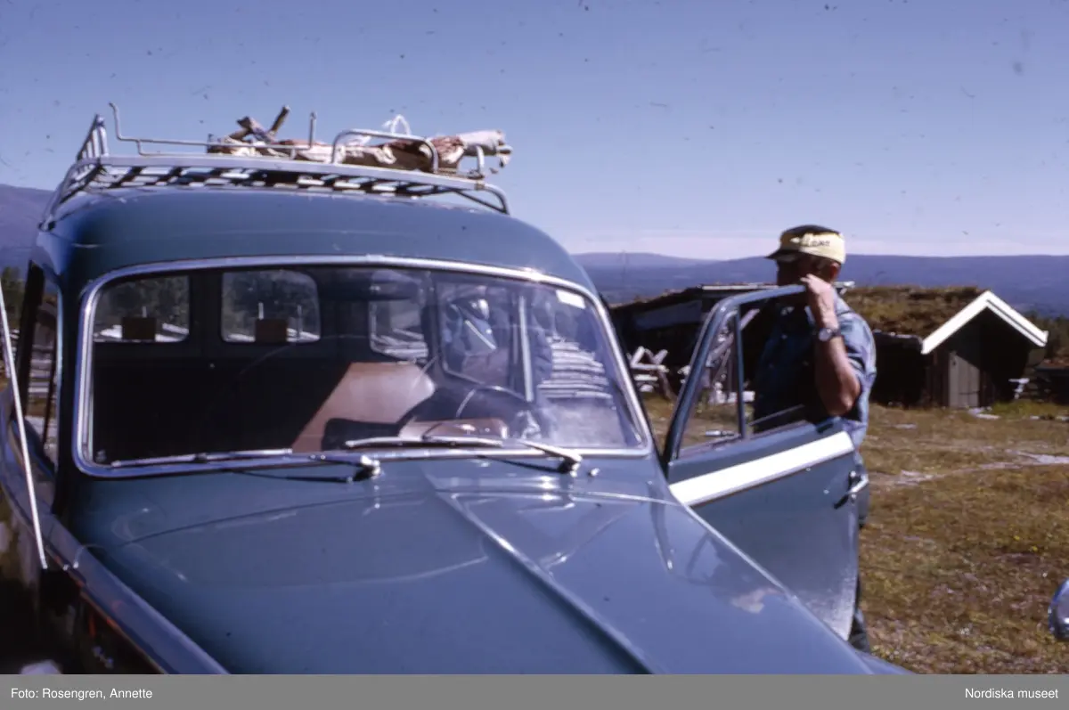 Bruksvallarna, fäbod, 1974. Byggnader, djur, människor och natur.