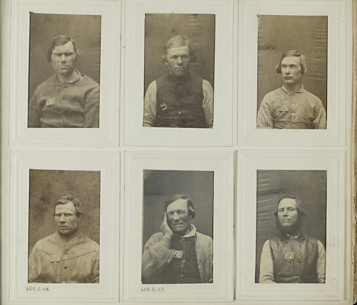 "Photografiskt Album för år 1861 öfver fångar förvarade å Warbergs fästning".  Samt i samma album : "Photografiskt Album för år 1861 öfver fångar förvarade å Landskrona fästning".