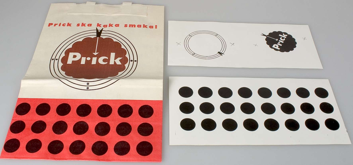 Sex klichéer av metall, olika storlekar och former. Alla klichéerna har förvarats i samma paket, inslaget i brunt omslagspapper på vilken en etikett med texten: Aktiebolaget Herman Stenberg, Textilvägen 7, Stockholm, var fäst. Klichéerna var monterade med tejp på bruna pappskivor med handskriven text: Pricks Bärkassar. Klichéerna togs loss från pappen i sambandmed katalogiseringen. I samma paket fanns skisser och förlagor till en papperskasse samt ett exemplar av den färdiga kassen.