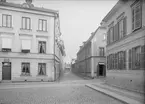 Östra Ågatan mot norr från S:t Olofsgatan, Dragarbrunn, Uppsala 1901 - 1902