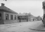 Gatukorsningen Dragarbrunnsgatan - Vretgränd, Dragarbrunn, Uppsala 1901 - 1902