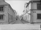 Smedsgränd från Dragarbrunnsgatan, Dragarbrunn, Uppsala 1901 - 1902