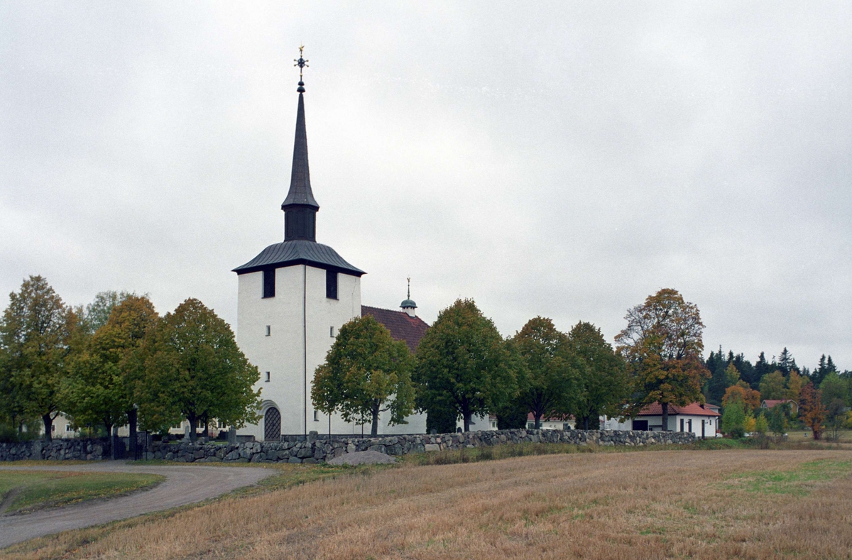 Plantyp-Enskeppig, Salkyrka, Kyrka