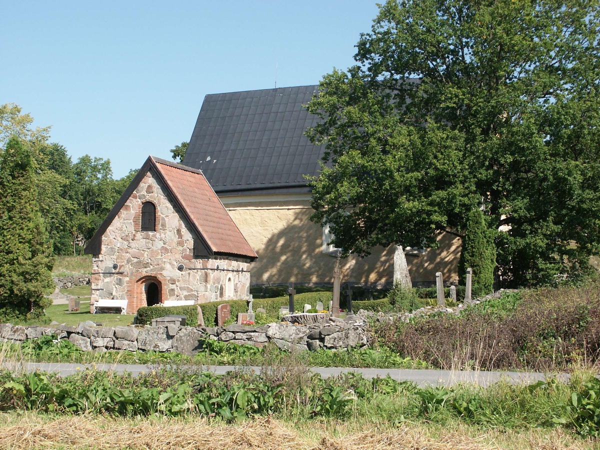 Uppsala-Näs kyrka, Uppsala-Näs socken, Uppland  2005