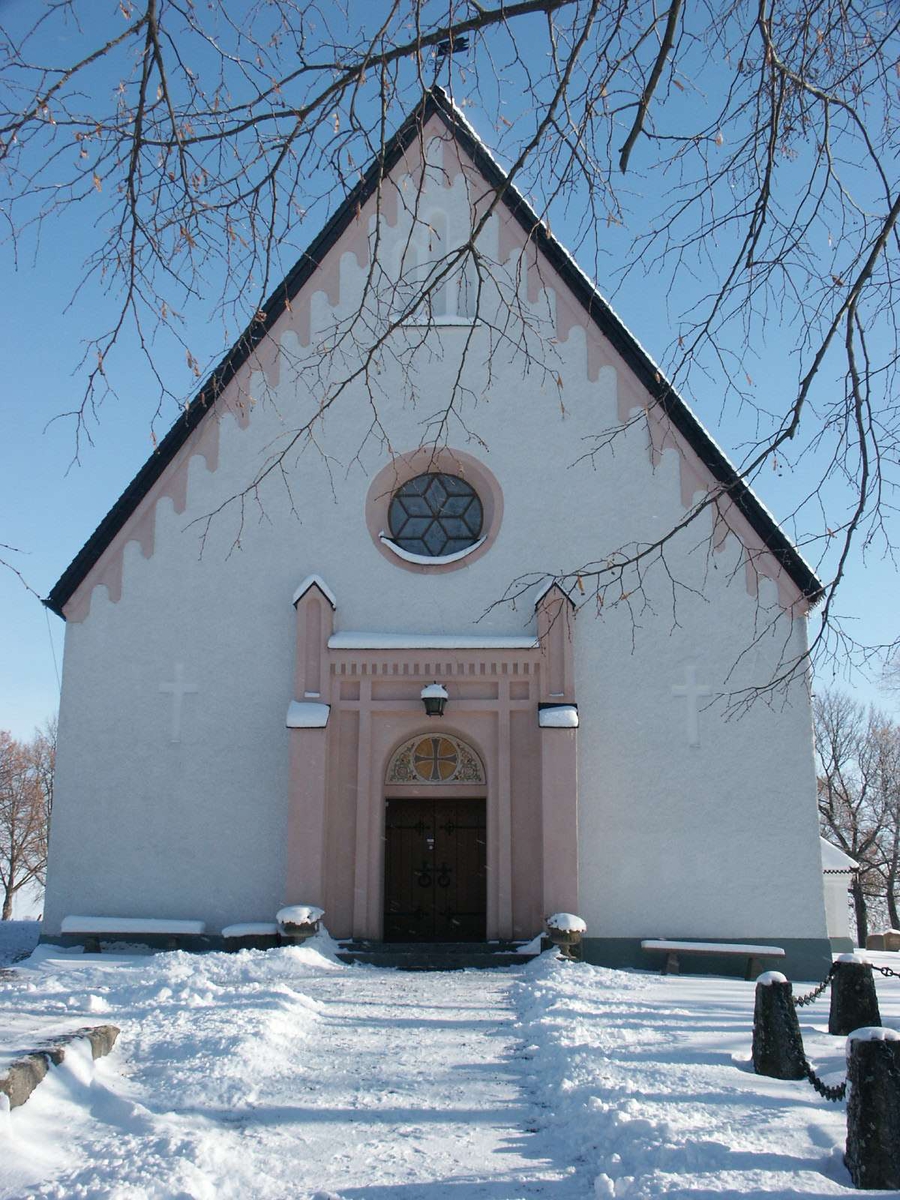 Västra gaveln, Löts kyrka, Löts socken, Uppland 2004  