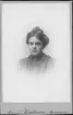 Kabinettsfotografi - ung kvinna, år 1902