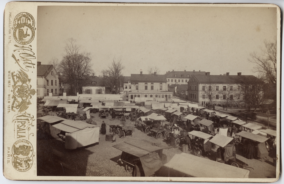 Reprofotografi - torghandel på S:t Eriks torg, stadsdelen Fjärdingen, Uppsala före 1914