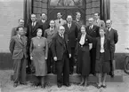 Grupporträtt -  vid Biologiska museet, Skolparken, Uppsala 1941