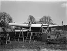 Underhåll av potatishandlare Sven Lundins segelbåt vid Upsala Segel Sällskaps varv vid Flottsund, Uppsala 1947