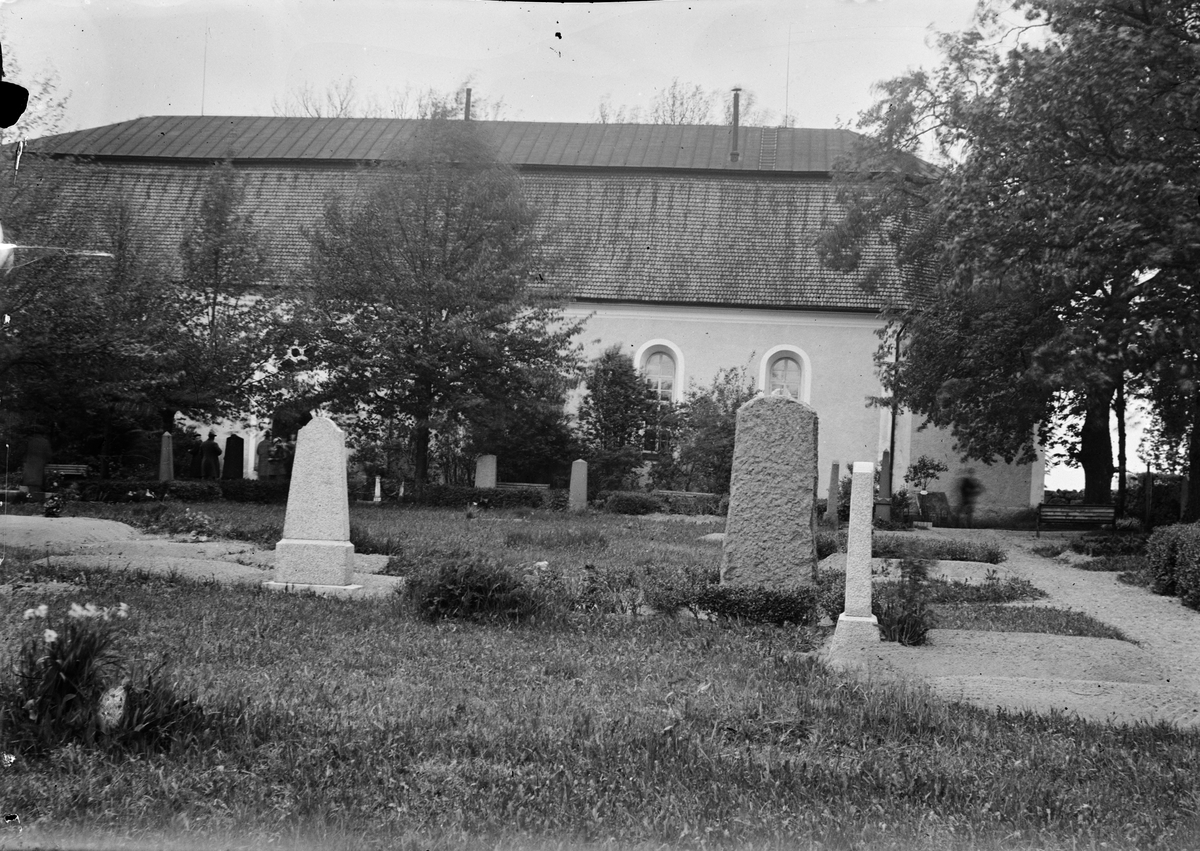Harbo kyrka med kyrkogård, Harbo socken, Uppland 1930