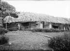 Uthuslänga på ödegård - Ågren, Tjocksta, Danmarks socken, Uppland, sannolikt 1920-tal