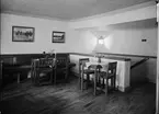 Restaurang Domtrappkällaren, S:t Eriks gränd, Uppsala. Interiör september 1939