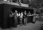 Mjölkbar vid Svandammen, Barnens dag, Uppsala 1934