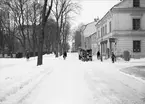 Alfred Brunnbergs Speceri-, mjölk- och matvaruaffär, Skolgatan 21, vid korsningen med Rundelsgränd, Uppsala 1940