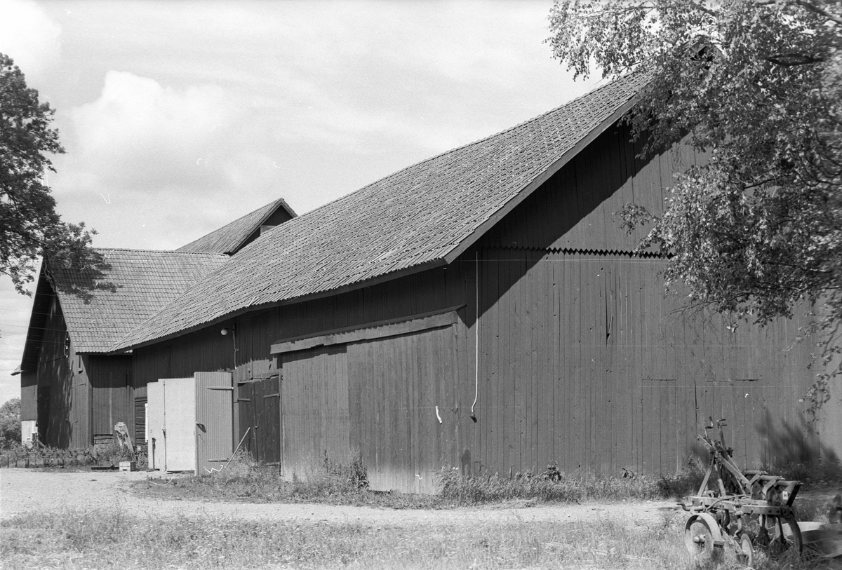 Stall/garage, Västerby 11:1, Västerby, Läby socken, Uppland 1975