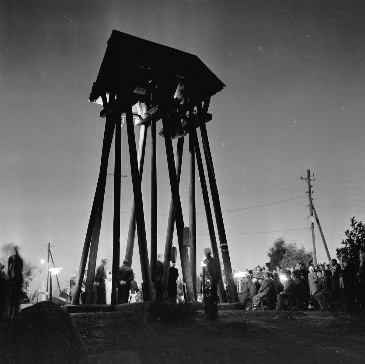 Invigning av Märsta klockstapel, Uppland september 1955