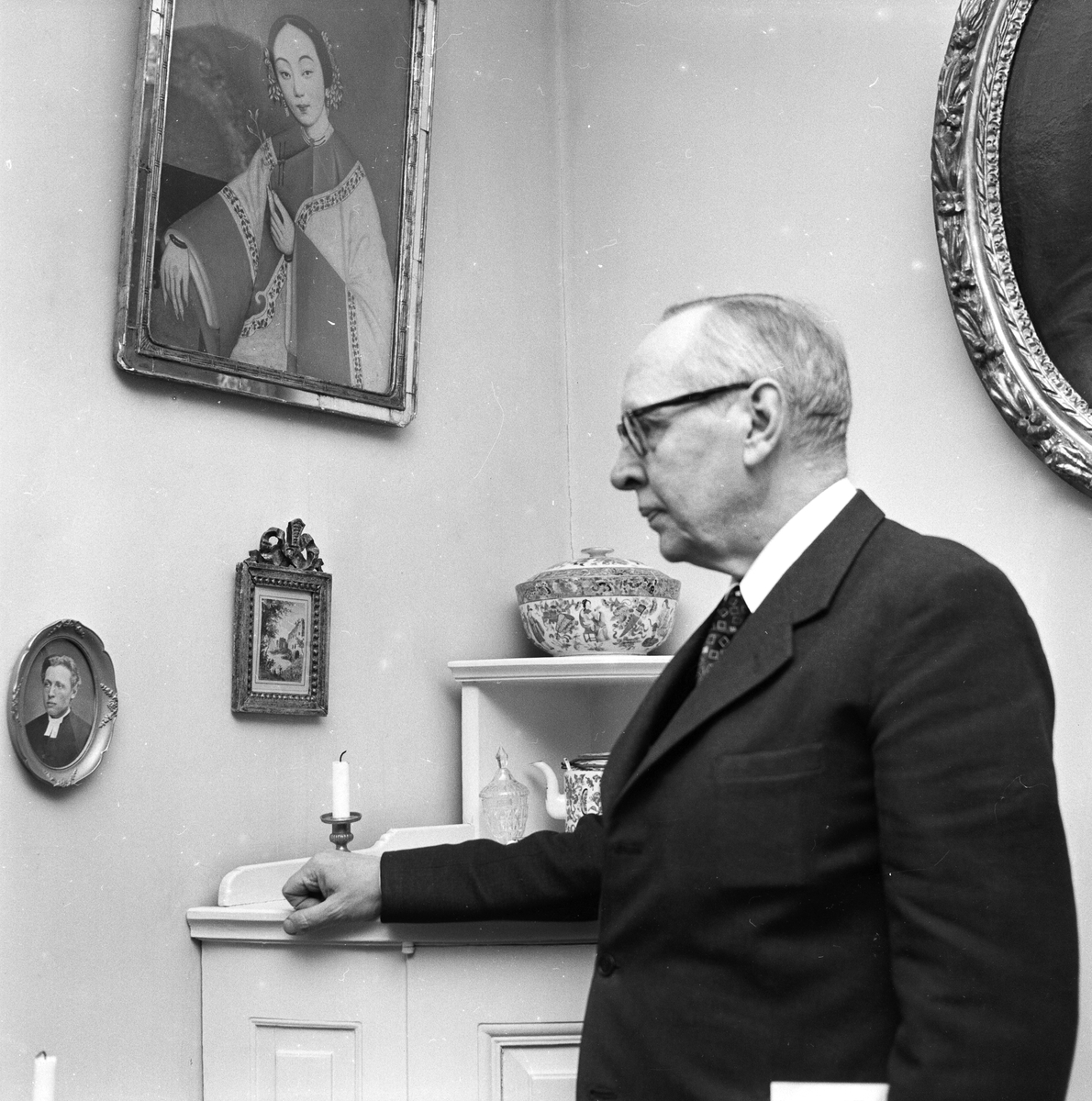 Professor Jöran Sahlgren i hemmiljö, Uppsala 1959