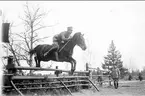 Skövde fältrittklubbs offentliga tävlingar 1932.