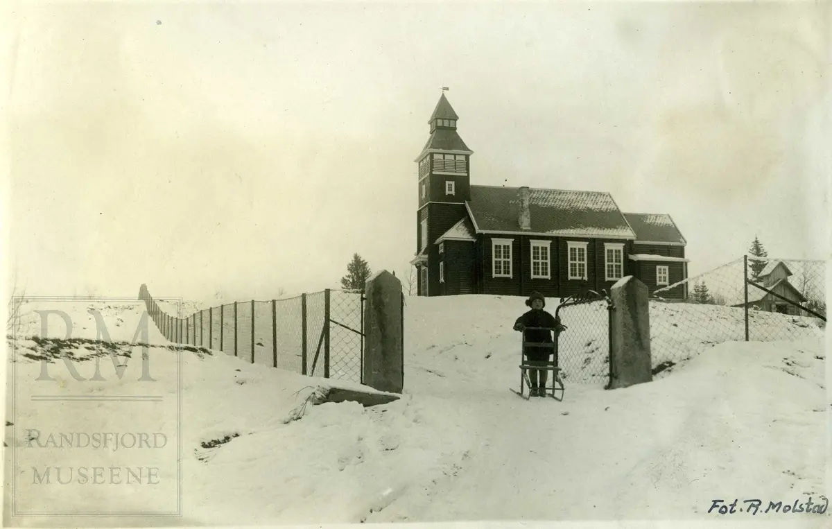 Grua kirke, fra byggingen av kirken