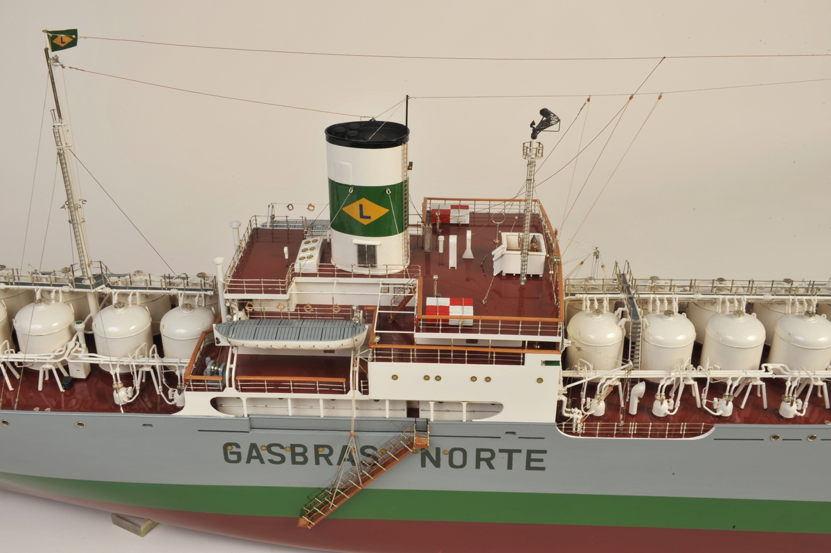 Gasskip 1:100