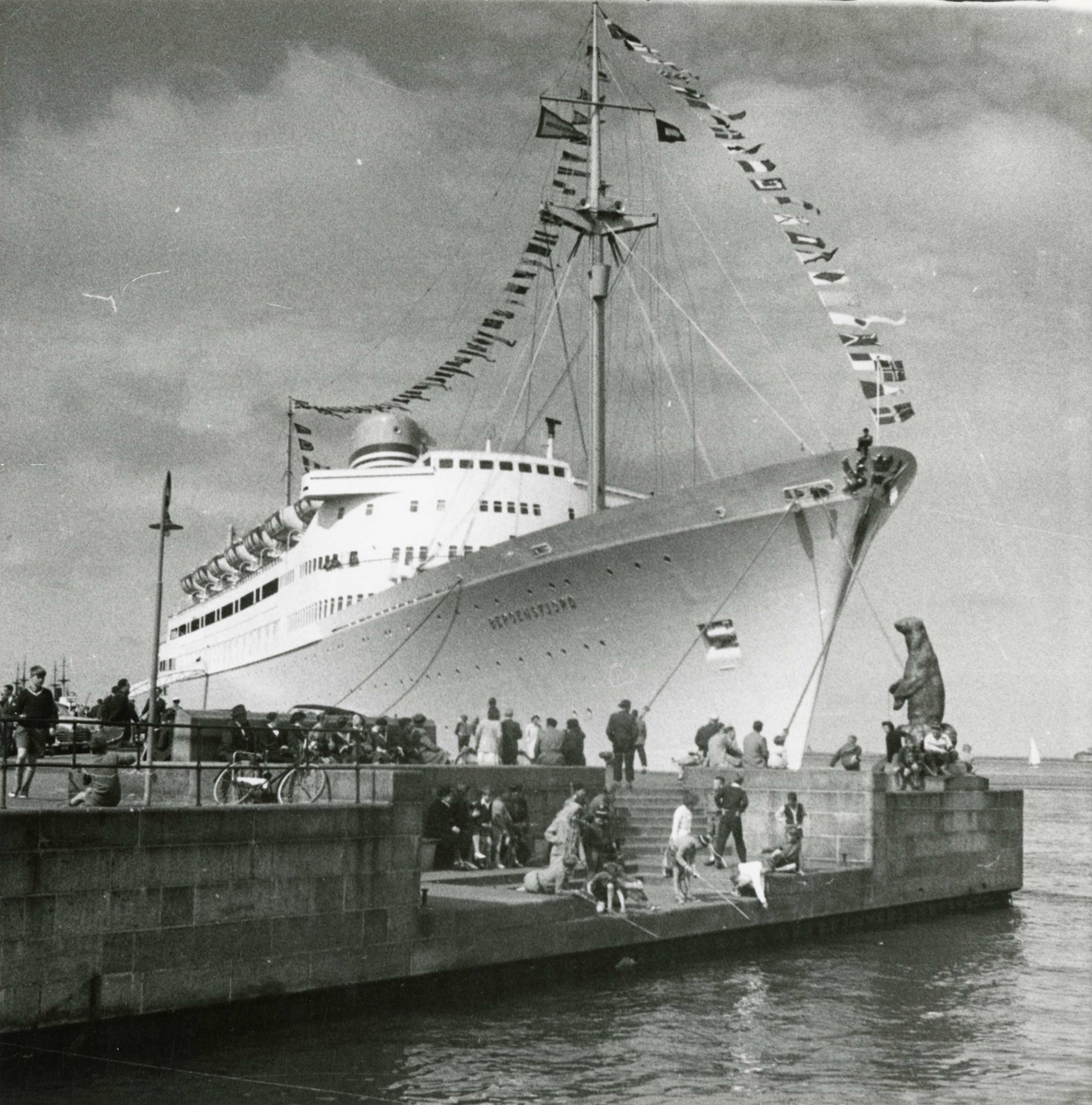 M/S Bergensfjord (b.1956, Swan, Hunter & Wigham Richardson Ltd., Wallsend)