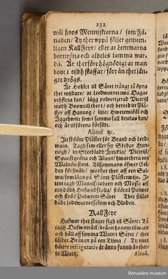 Originalupplaga tryckt i Stockholm 1647 hos Heinrich Keyser.
12:o., duodecimoformat,  (8), 258, (8) sidor. Nött helskinnsband. Oläslig namnteckning på pärmsidans insida tillsammans med täta anteckningar och årtalen 1659. Inlagan hårt skuren. Originalupplagans utvikbara plascher saknas.

Sammanbunden med Mårten Behms ( även Martin Böhme) (1559-1636) bok "Een ny och ganska nyttigh Läkiarebook om Häste Läkedomar" som är den andra på svenska tryckta boken om hästvård- och skötsel, utgiven 1648 i Stockholm hos samma tryckare. Behms bok ligger först i inbindningen.