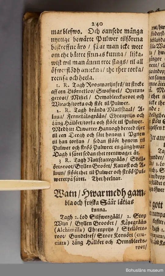 Originalupplaga tryckt i Stockholm 1647 hos Heinrich Keyser.
12:o., duodecimoformat,  (8), 258, (8) sidor. Nött helskinnsband. Oläslig namnteckning på pärmsidans insida tillsammans med täta anteckningar och årtalen 1659. Inlagan hårt skuren. Originalupplagans utvikbara plascher saknas.

Sammanbunden med Mårten Behms ( även Martin Böhme) (1559-1636) bok "Een ny och ganska nyttigh Läkiarebook om Häste Läkedomar" som är den andra på svenska tryckta boken om hästvård- och skötsel, utgiven 1648 i Stockholm hos samma tryckare. Behms bok ligger först i inbindningen.
