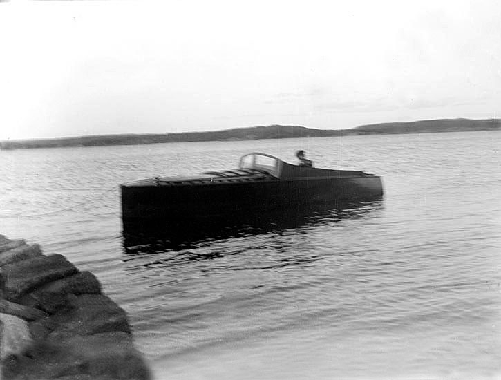 "Utfärder med "Boje".