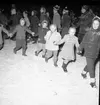 Julgransdans utomhus i Ljungskile 13 januari 1955