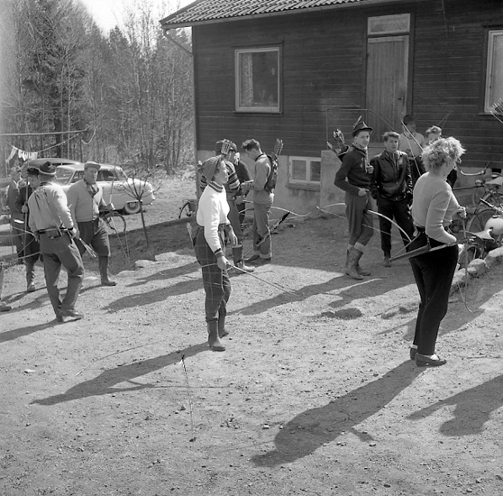 Enligt notering: "Bågskytte på Kasen 6-5-56".