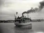 Från de Svenska, Danska och Norska Allmogedansarnas besök i Marstrand, 
måndagen den 6 augusti 1923. 
5 st. Kopierade.